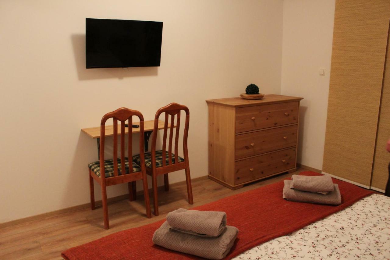 Vdovic Guest House Svecina Kültér fotó