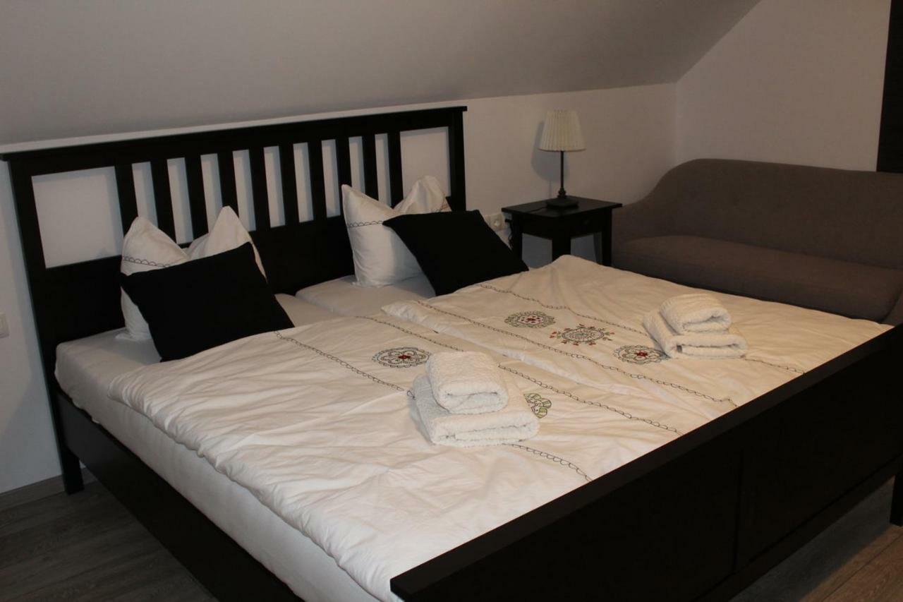 Vdovic Guest House Svecina Kültér fotó