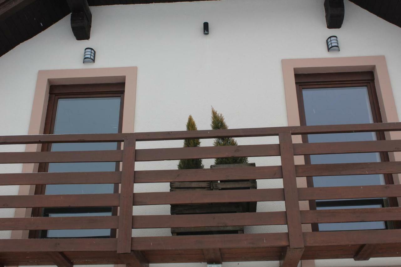Vdovic Guest House Svecina Kültér fotó